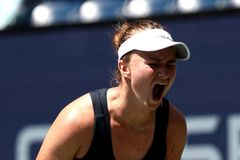 Impozantní thriller, Krejčíková odvrátila osm mečbolů. Ve čtvrtfinále je také Lehečka