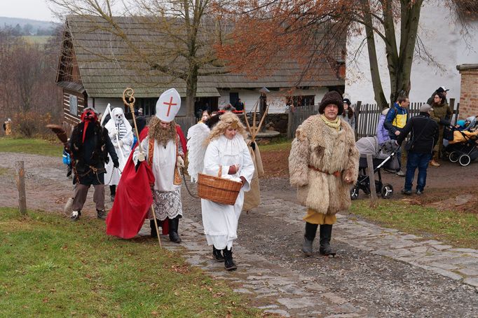 Svatomikulášská obchůzka a advent na české vesnici, Muzeum lidových staveb v Kouřimi