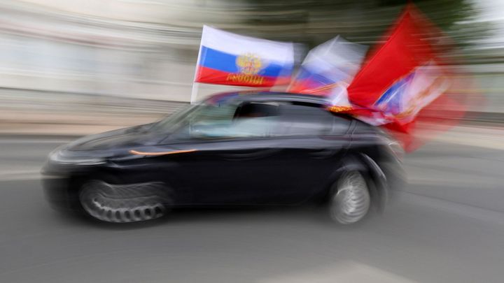 Rusové našli fintu, jak se dostat s autem do EU. Klíčem je Kaliningrad