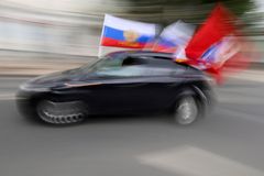 Rusové našli fintu, jak se dostat s autem do EU. Klíčem je Kaliningrad