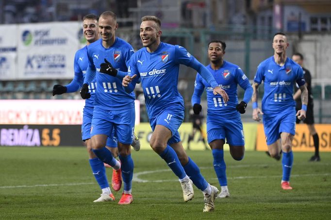 Pardubice - Baník Ostrava (Nemanja Kuzmanovič)