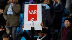 Video (VAR) v Premier League