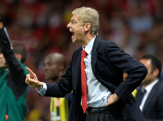 Arséne Wenger v play off Champions League 2013