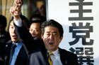 Japonsko čekají předčasné volby, premiér rozpustil sněmovnu