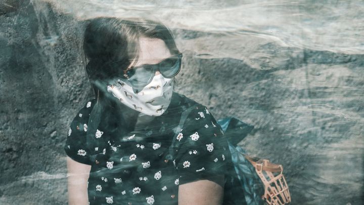 Rouška nebude potřeba v kanceláři při rozestupu a u povoláních v extrémním horku