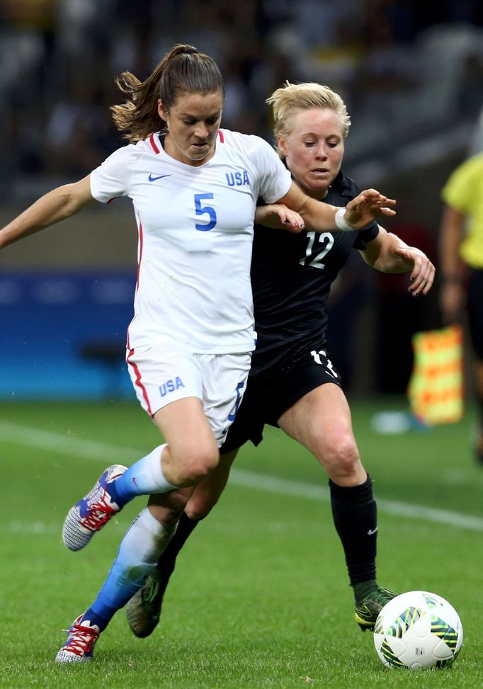 Kelley O Hara (USA) of United States of America and Betsy Hassett (NZL) of New Zealand in action.