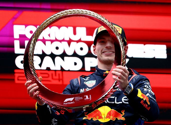 Max Verstappen z Red Bullu slaví triumf ve VC Číny 2024