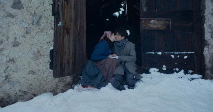 Mladí milenci se potkali v nesprávnou dobu na nesprávném místě