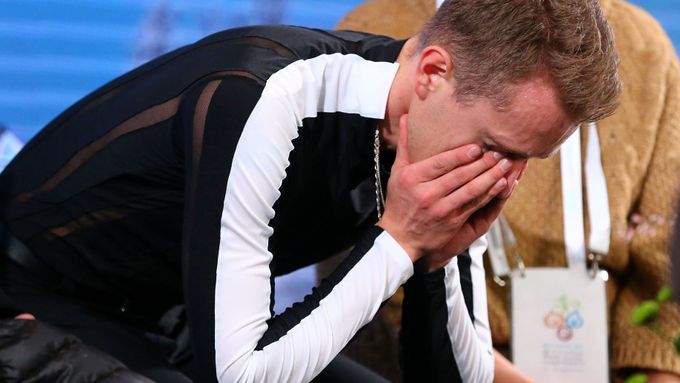 Zklamaný český krasobruslař Michal Březina čeká po zkažené volné jízdě na mistrovství Evropy na verdikt rozhodčích