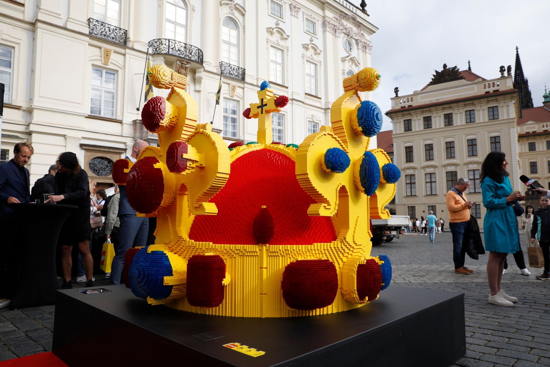Svatováclavská koruna lego