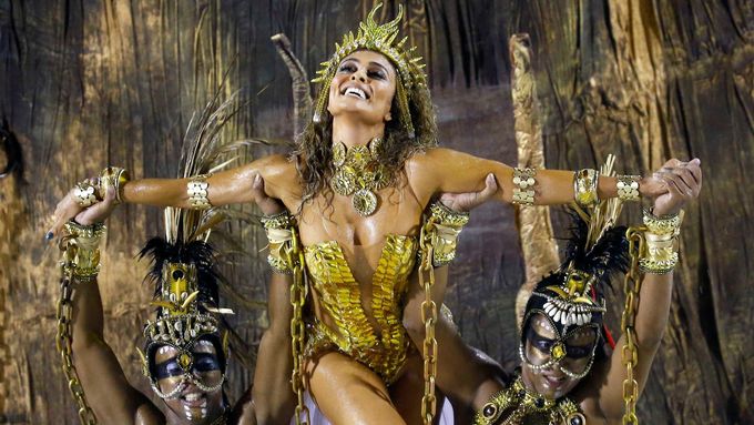 FOTO Divoká podívaná v rytmu samby. Vrcholí karneval v Riu