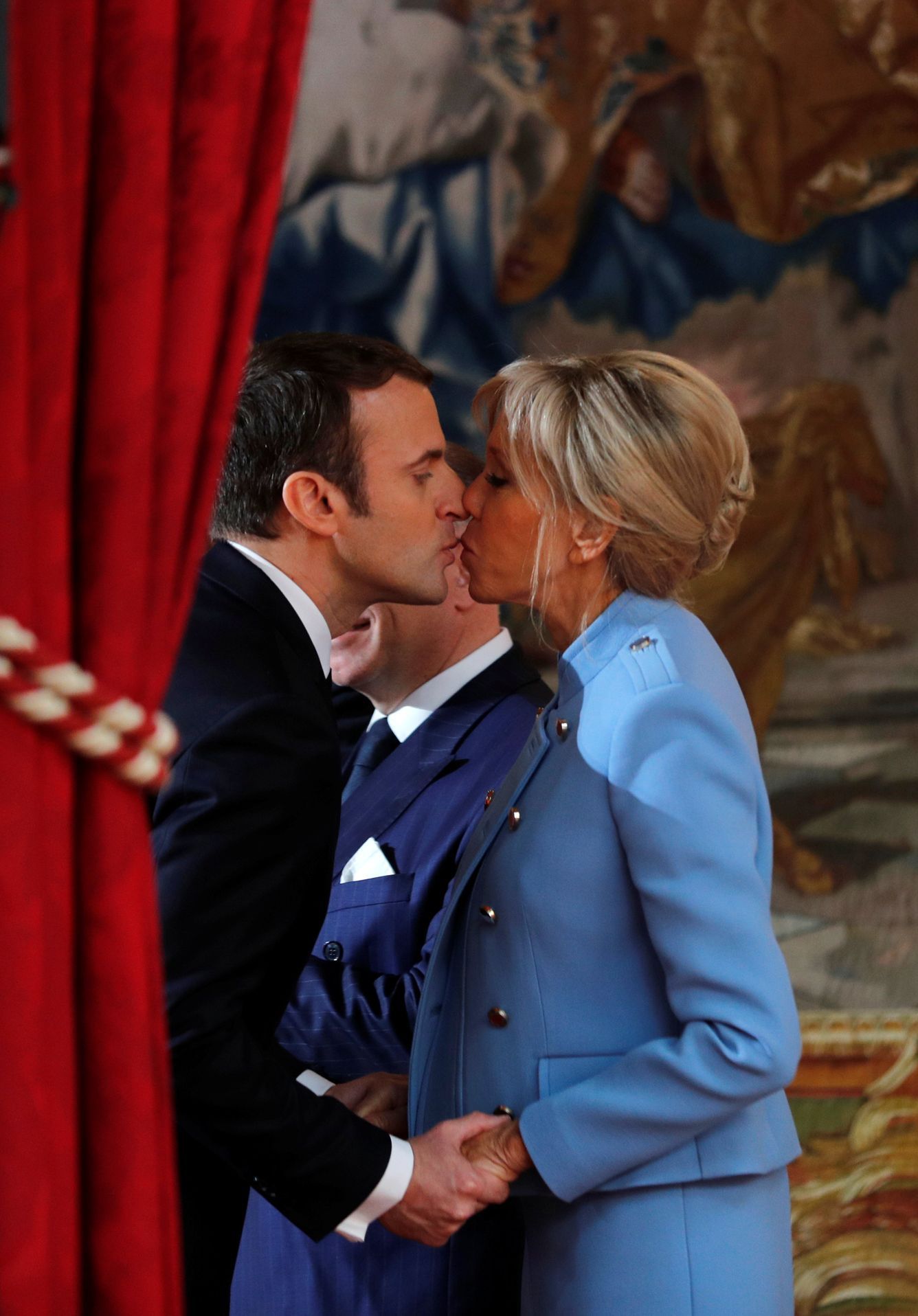 macron  13