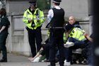 Šéf MI5: Hrozba terorismu v Británii vzrostla alarmujícím tempem. Všem útokům zabránit nemůžeme