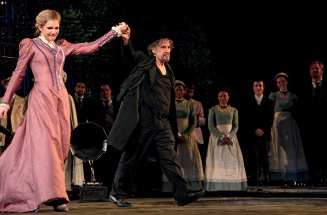 Kupec benátský na festivalu Shakespeare in the Park s Lily Rabeovou. Je těžké si to představit, Lily je ale dcerou jedné z mých největších životních lásek. | Foto: Z knihy Sonny Boy