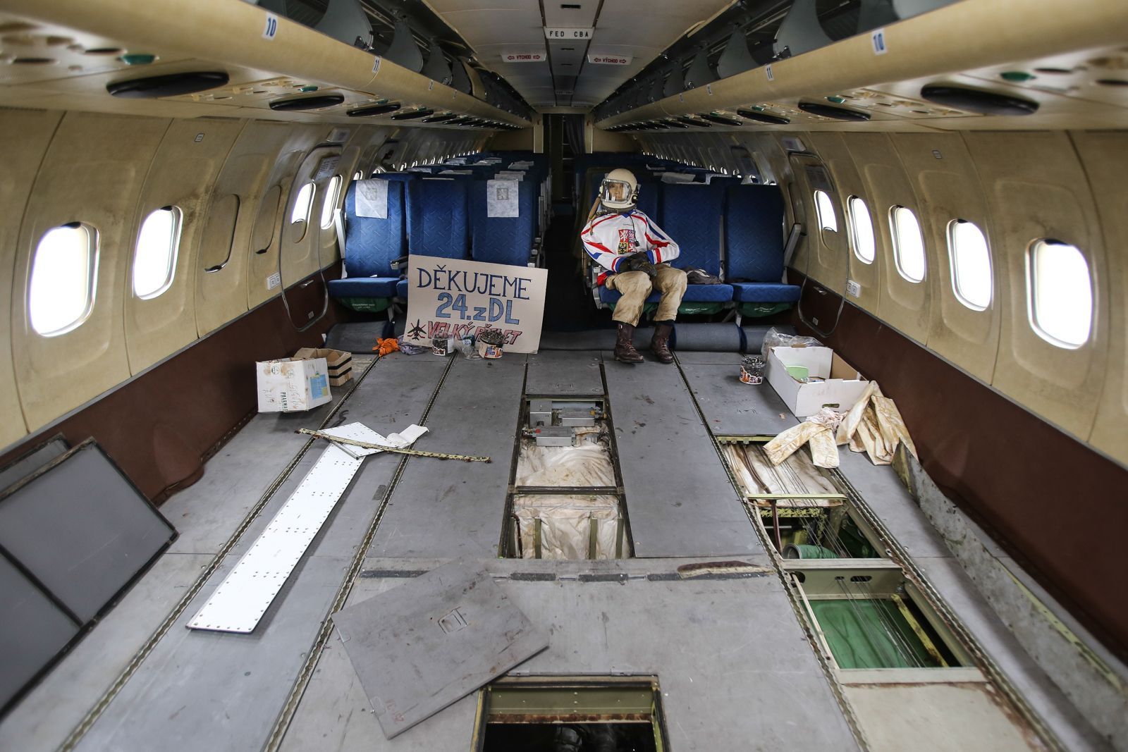 Oprava starých vládních letadel Tupolev - Velký přelet