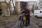 Rusové zničí i nás. Ukrajinci utíkají z okolí dobyté Avdijivky