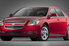 Chevrolet Malibu je bohatý uvnitř i zvenčí