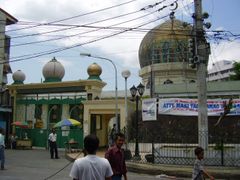 Zlatá mešita, jedna z mála v Manile. Muslimové tvoří v katolické zemi jen pět procent obyvatel.