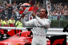 Vládu Mercedesu neukončily ani monacké uličky, v Monte Carlu triumfoval Hamilton