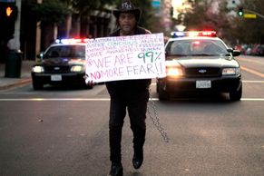 Tvůj čas nadešel, miliardáři z Wall Street. Americké protesty sílí