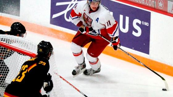 Junioři utekli hrobníkovi z lopaty. Po výhře s Německem slaví záchranu