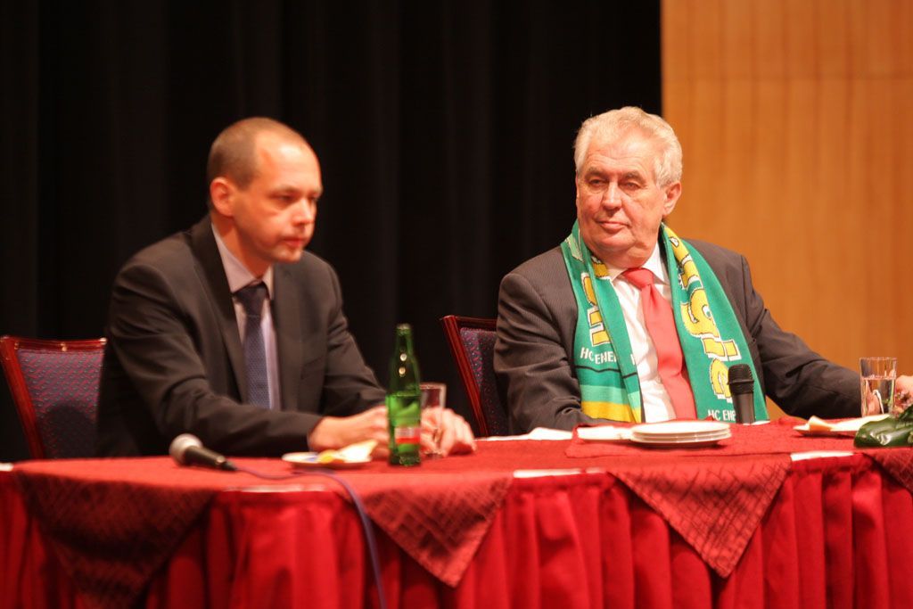 Zeman na návštěvě Karlovarského kraje