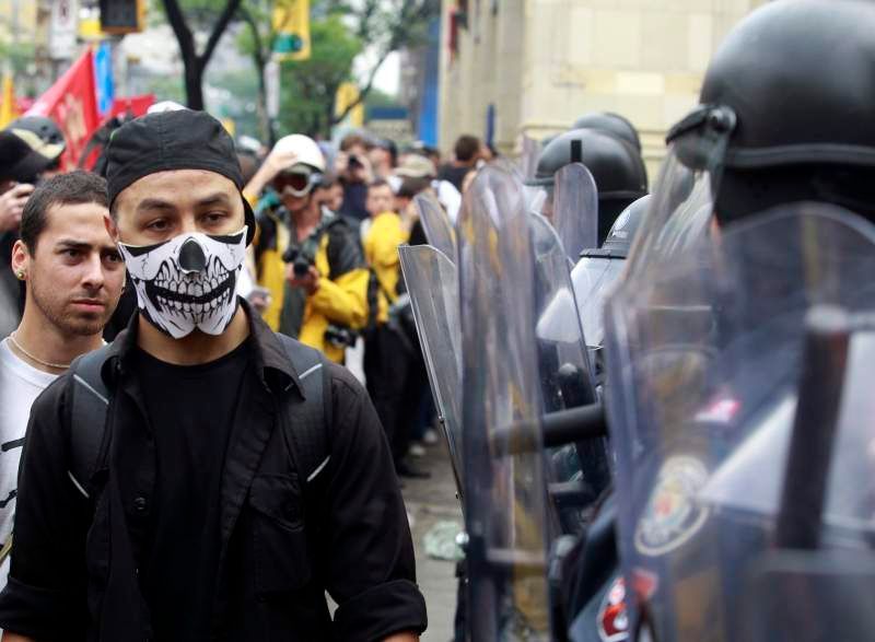 Summit G20 v Torontu provázejí násilnosti