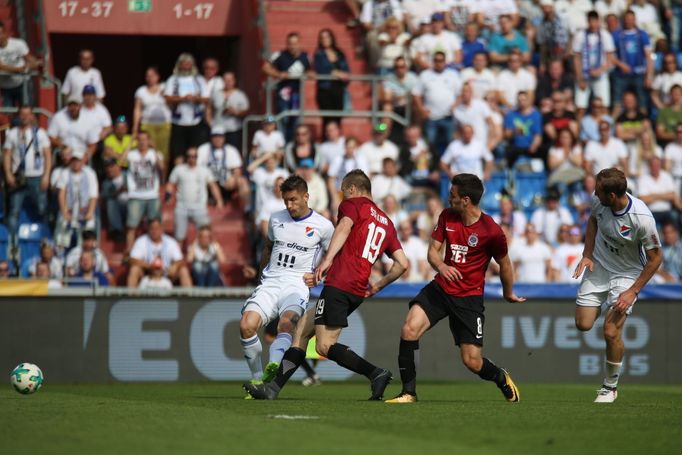 HL, Baník-Sparta: Martin Fillo (7) - Lukáš Štetina (19)