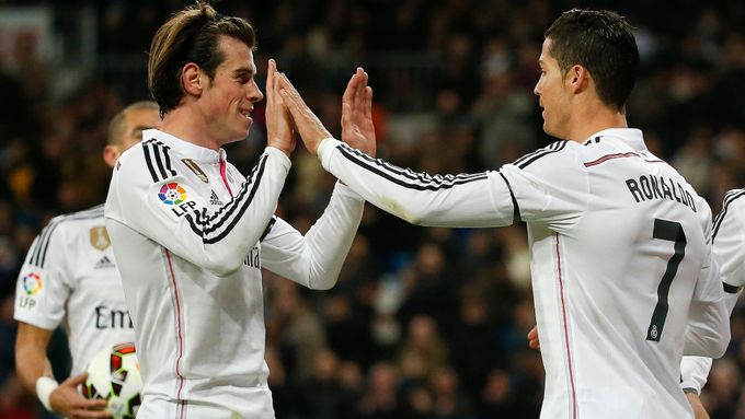 Bale a Ronaldo se radují z gólu