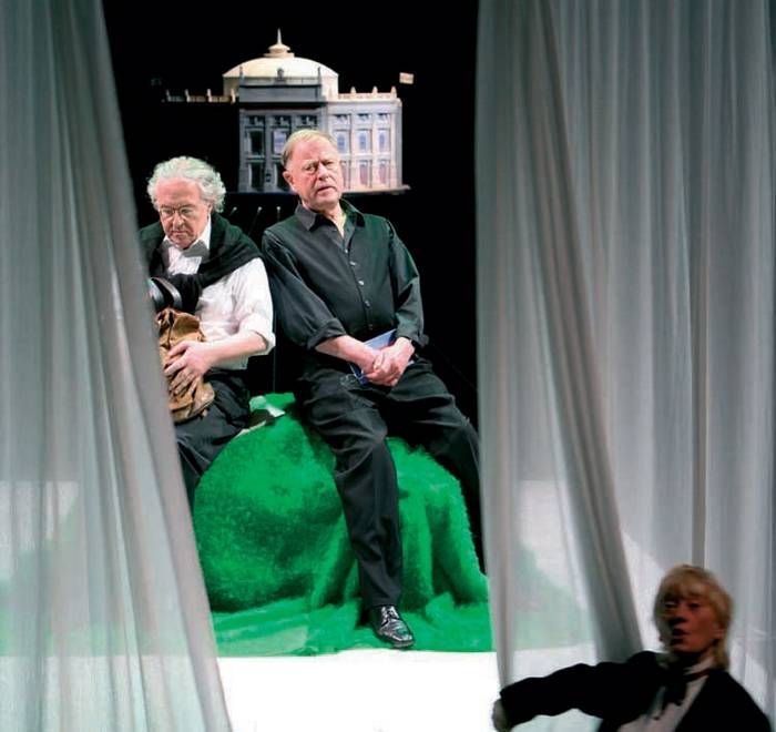 Berliner Ensemble: Tři dramolety