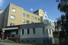 Hradecký kraj kvůli zářijovém zásahu policistů zrušil tendr na přestavbu nemocnice Náchod