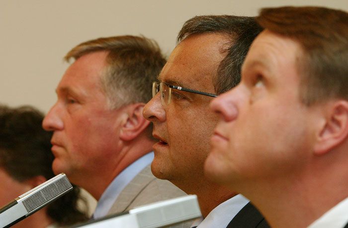 Mirek Topolánek, Miroslav Kalousek a Martin Bursík.