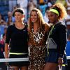 Viktoria Azarenková, Jennifer Capriatiová a Serena Williamsová ve finále US Open 2012