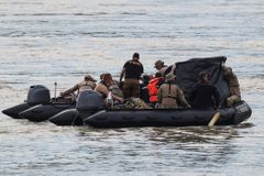 Počet potvrzených obětí lodní nehody v Budapešti stoupl na třináct