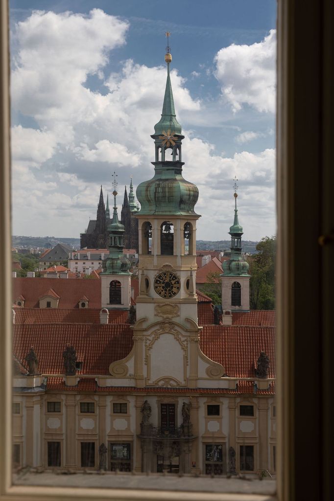 Černínský palác, sídlo Ministerstva zahraničních věcí.