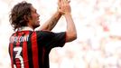 Paolo Maldini ukončil svoji bohatou kariéru v zápase s AS Řím.