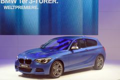 Sportovní a individuální. To je třídveřové BMW řady 1