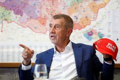 Vláda ANO by zrušila českou muniční iniciativu, řekl Babiš agentuře Reuters