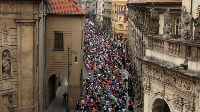 Nedvěd, Klaus či Pirk ozdobili Pražský půlmaraton
