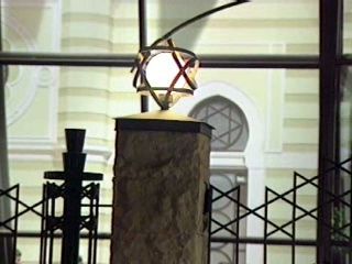 Útok v moskevské synagoze. Útočníka, kterým byl dvacetiletý Moskvan, už zadržela policie