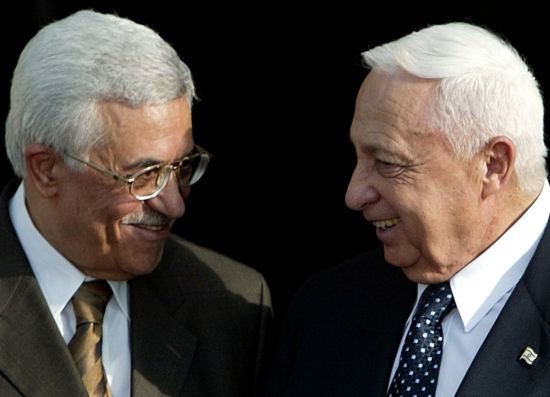 Mahmúd Abbás a Ariel Šaron