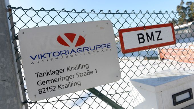 Sklad nafty ve Viktoriagruppe v německém Kraillingu