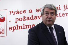 Klíčová část ČSSD žádá zrušení zákazu spolupráce s KSČM