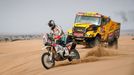 Martin Macík mladší (Iveco) a Franco Picco (Husqvarna) v 11. etapě Rallye Dakar 2021