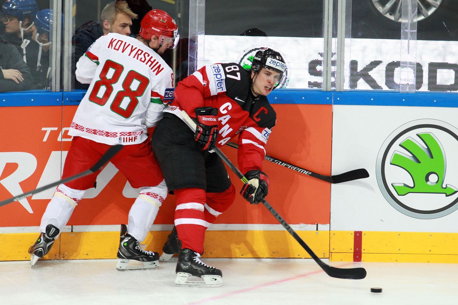 MS 2015, Kanada-Bělorusko: Sidney Crosby - Jevgenij Kovyršin