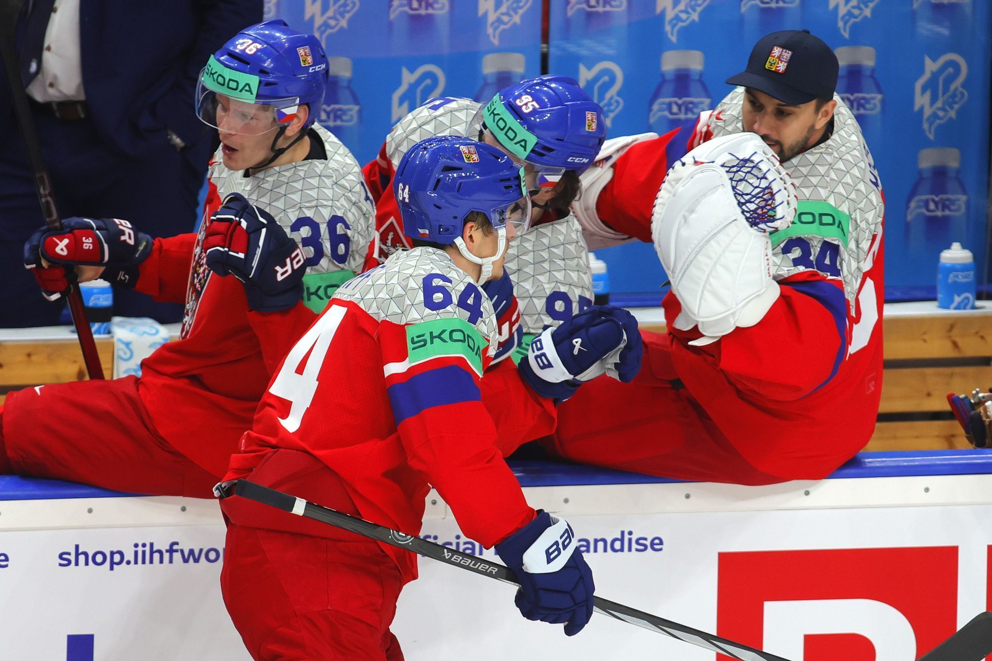 Češi slaví gól v semifinále MS 2024 Česko - Švédsko