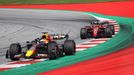 Max Verstappen, Red Bull  a Charles Leclerc, Ferrari při GP Rakouska F1 2022