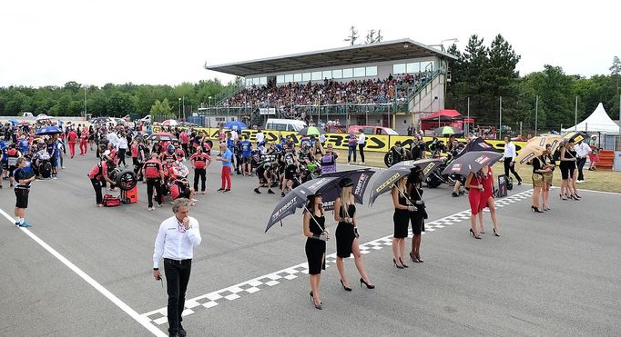 Grid girls na MS superbiků v Brně 2018