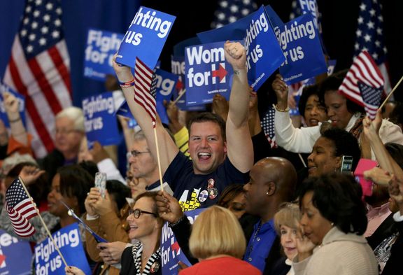 Příznivci Clintonové slaví její vítězství v Jižní Karolíně. 