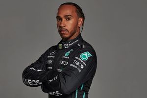 Pilot F1 Lewis Hamilton, Mercedes (2022)